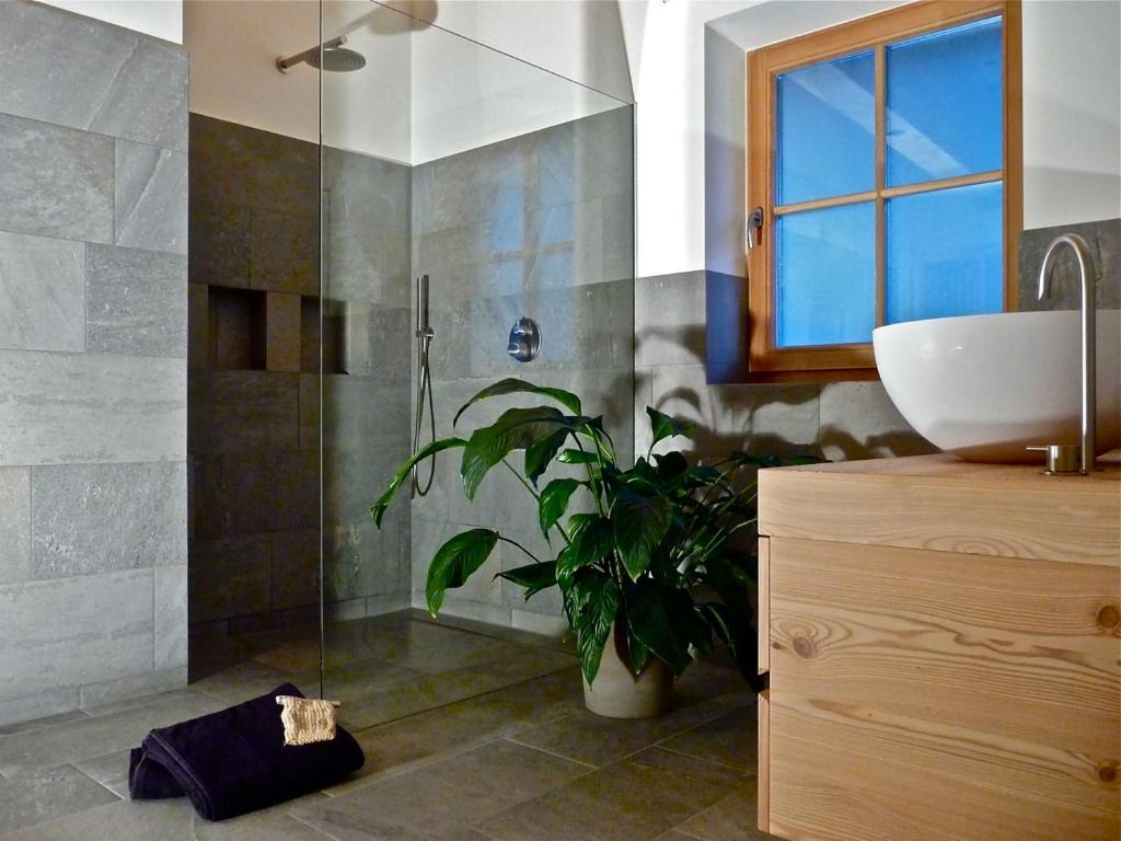 Aparthotel Putzerhof Funes  Habitación foto